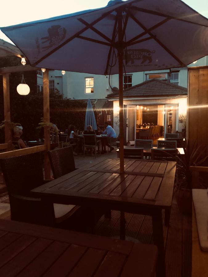 Morleys Rooms - Located In The Heart Of Hurstpierpoint By Huluki Sussex Stays Buitenkant foto