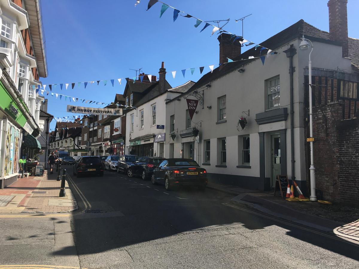 Morleys Rooms - Located In The Heart Of Hurstpierpoint By Huluki Sussex Stays Buitenkant foto