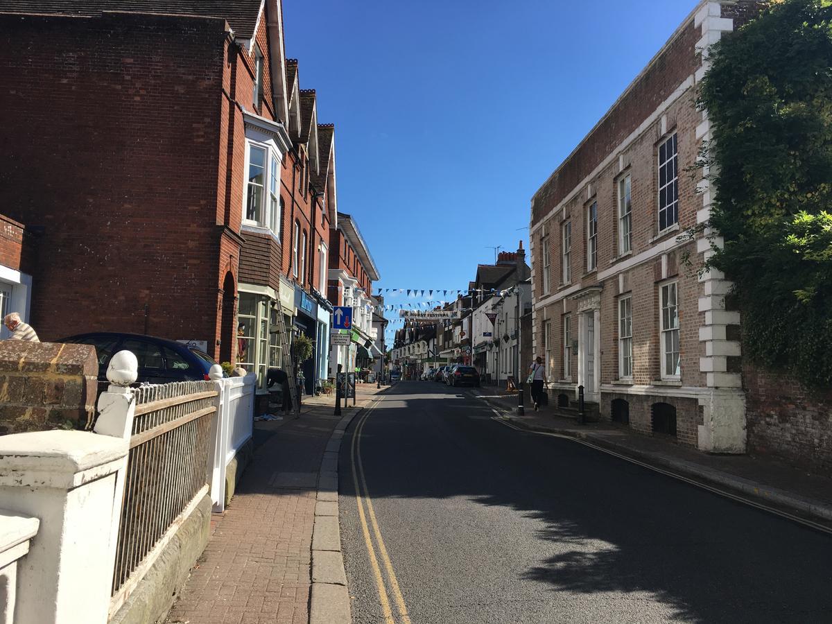 Morleys Rooms - Located In The Heart Of Hurstpierpoint By Huluki Sussex Stays Buitenkant foto