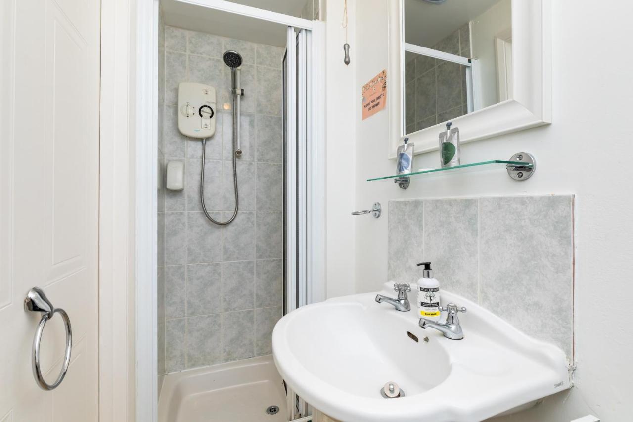 Morleys Rooms - Located In The Heart Of Hurstpierpoint By Huluki Sussex Stays Buitenkant foto